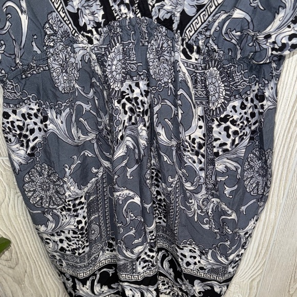 Chic Asymmetrical Dress in Navy Blue and Gray - Picture 5 of 6